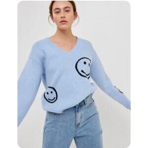 Grey Lab Los Angeles V-Neck Smiley Face Sweater Sz M